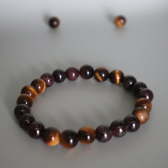 Tiger's Eye and Garnet Stretch Bracelet - Picture 7 of 13